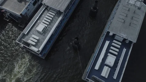 Top down over ferry 库存影片 104060320