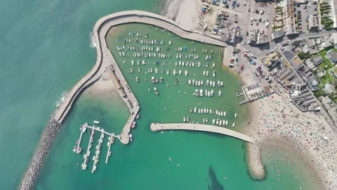 Top Down over Lyme Regis from a drone, Jurassic Coast, Dorset, England Vídeos de archivo 249959142