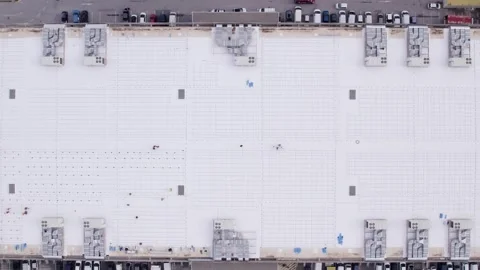 Top down rooftop solar farm empty installation bases Vídeos de archivo 331792109