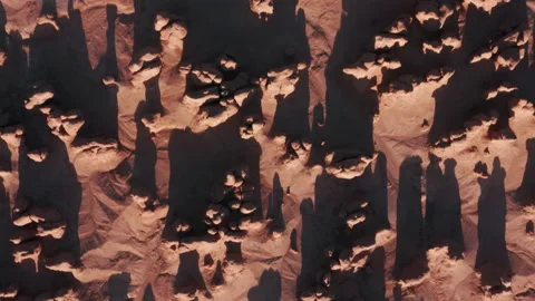 Top down satellite view on red Mars planet surface, Cinematic space travel 4K Vidéo 157233238