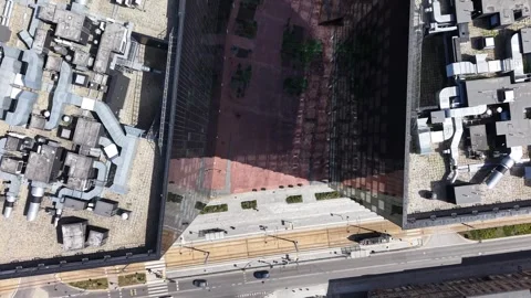 Top-down view of Brama Miasta (City Gate) office complex in Lodz, Poland Vídeo Stock 345265149