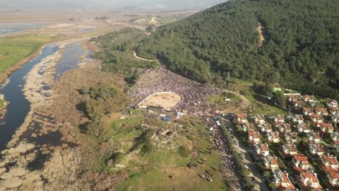 Top Down View of Camel Wrestling Festival Selcuk Jan 19 2025 Editorial Stockbeeldmateriaal 337954776