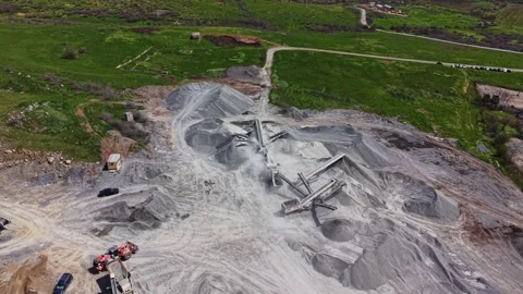 Top down view of crushing machinery in granite quarry 動画素材 338222187