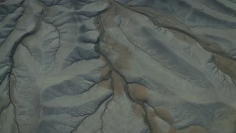 Top down view of eroded and dry riverbeds at Moonscape Overlook Vidéo 140202622