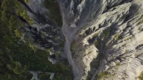 Top Down View Of Putangirua Pinnacles, New Zealand. 動画素材 90877052