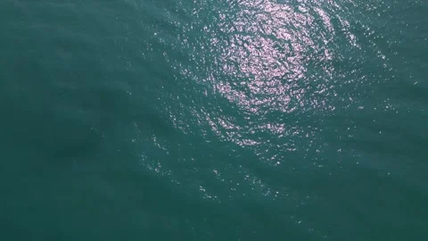Top Down View of Sparkling Turquoise Ocean Water Surface Background Vídeo Stock 340392418