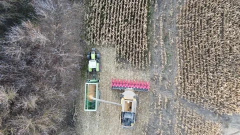 Top-down view of the unloading combine Stock Footage 165702026