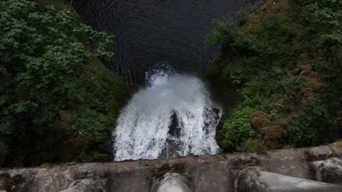 Top down view of waterfall in Oregon. Stockbeeldmateriaal 244556098