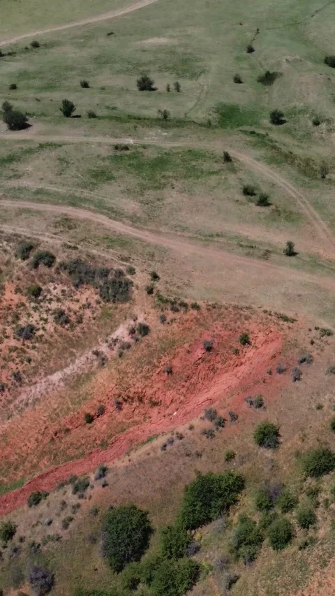 Top down view of white offroad van and dirt crossroads in Kazakhstan steppe Видео 338128038