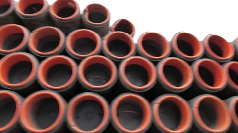 The top drive system of a drilling rig. The oil pipes are in a row Video stock 178487478