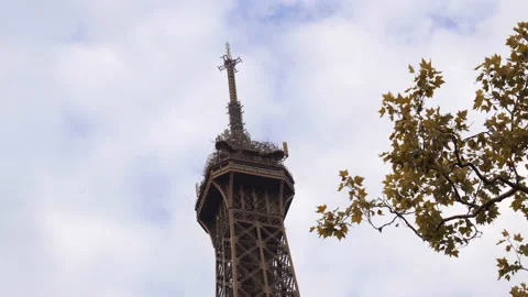 Top of the Eiffel Tower seen on a day of Autumn in Paris, France Stock-Footage 223663110