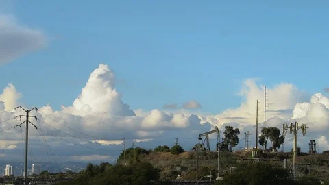 The top of Kenneth Hahn State Park. and the Inglewood oil Fields. Stockbeeldmateriaal 118842013