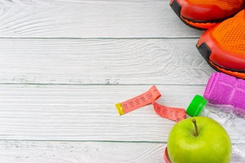Top or flat lay view of healthy and gym, excercise kits on wooden background Stock-Fotos