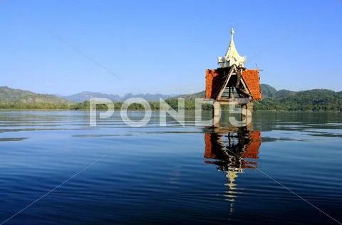 Top of roof of ancient temple Stock Photos