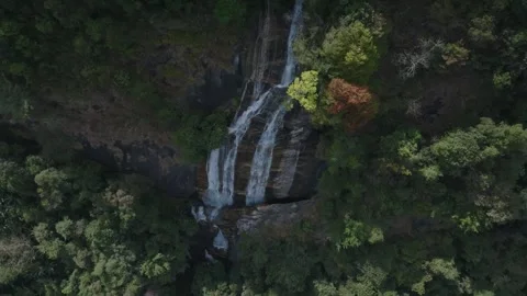Top Shot Pull Back Revealing Mae Pan Waterfalls  Doi Inthanon Stock Footage 333912361