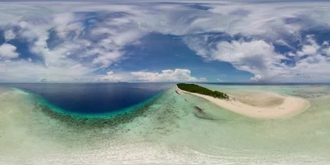 Top view of a beautiful sandy beach. 360-Degree view. Stock Footage 311744395