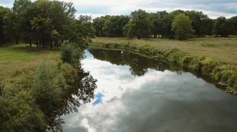 Top view on beautiful small river Video stock 67627928