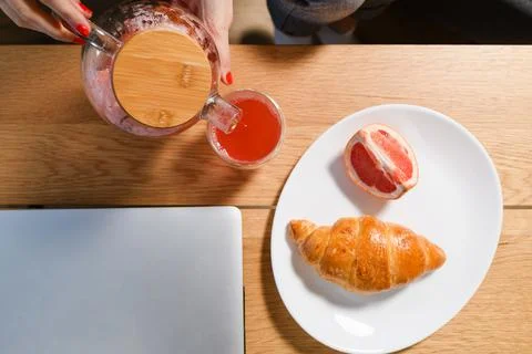 Top view of breakfast table with tea Foto stock