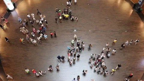 Top view of a crowd of shoppers in Dubai mall Stock Footage 118538920