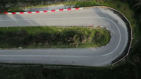 Top view cyclist on the road Video stock 229459414