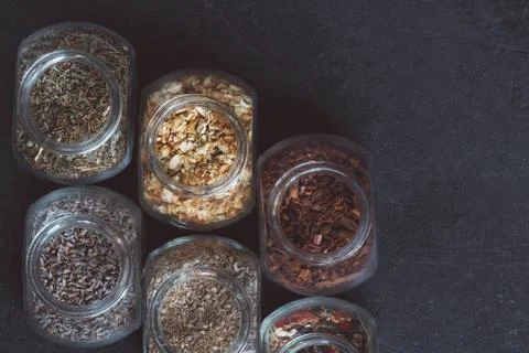 Top view of dried herbs and spices Stock-Fotos