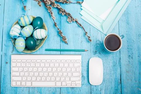 The top view of easter on wooden table office workplace Stock-Fotos