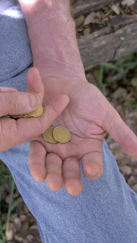 Top view elderly hands counting coins showing financial struggle Stock-Footage 333195129