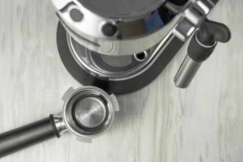 Top view of empty coffee maker portafilter before making espresso coffee. Foto stock