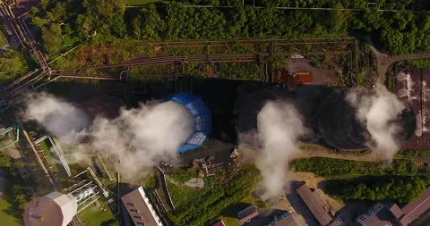 Top view of factory chimneys with a thick steam 스톡 동영상 171357006