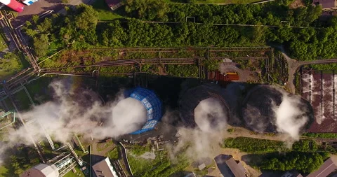 Top view of factory chimneys with a thick steam 스톡 동영상 171357550