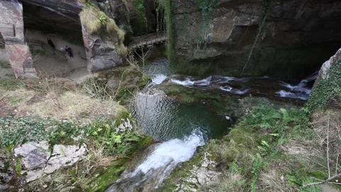Top view of the falls at the beginning of the Caglieron caves, Veneto, Italy Vidéo 131364335
