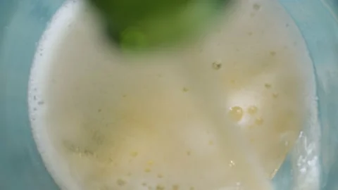 Top view flowing beer Video stock 140360600