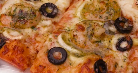 Top View Of Fried Seafood Pizza. Close Up From Above With The Best Of Details. Vídeo Stock 143566783