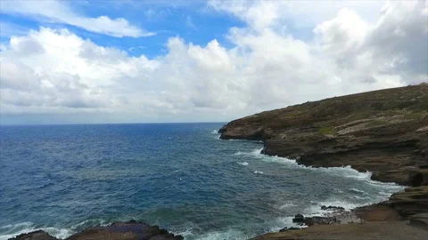 Top View Of The Giant Waves, Foaming And Splashing In The Ocean Vidéo 94542074