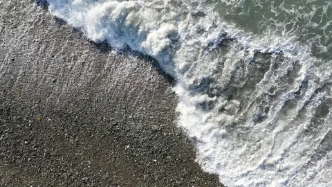 Top View of the Giant Waves, Foaming and Splashing in the Ocean, Sunny Day, 스톡 동영상 102270127