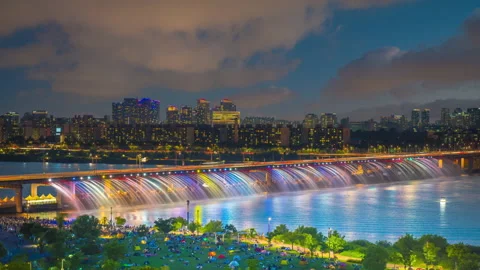 Top view han river and Banpo bridge rainbow fountain show Stock Footage 154650360