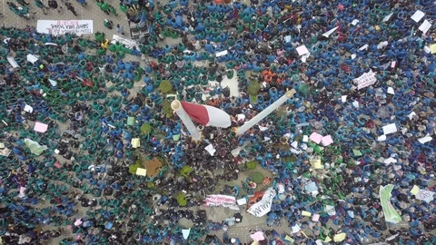 Top View of huge demonstration crowd who rejected the policies of the government Video stock 125060898
