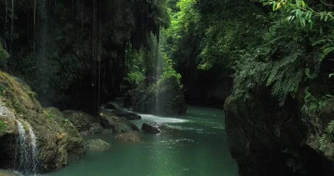 Top View Jungle River Bend with Clear Water and Natural Rock Texture 動画素材 332490782