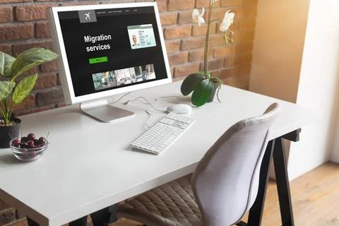 Top view of laptop with text Cloud migration. Migration to cloud Stock Photos