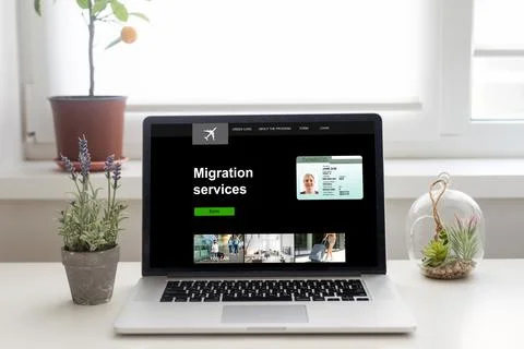 Top view of laptop with text Cloud migration. Migration to cloud Stock Photos