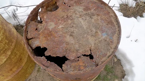 Top view large rusty barrels Video stock 104155494