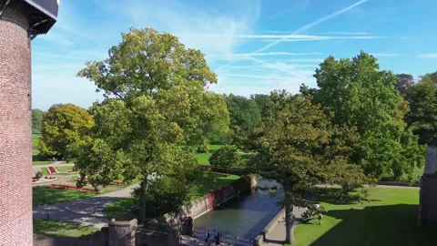 Top view of the largest castle in the Netherlands, De Haar. Stock Footage 257608932