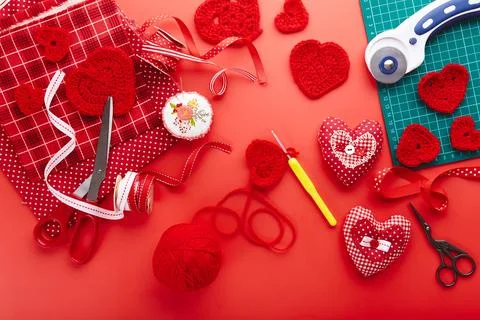 Top view of materials for sewing and knitting. Valentine's day handmade gif.. 库存照片