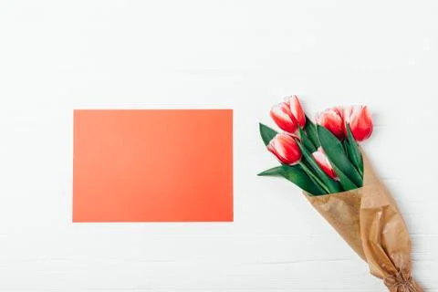 Top view mock-up of red blank postcard 库存照片