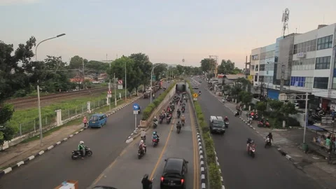 TOP VIEW OE SITUATION IN PASAR MINGGU ROAD Video stock 151962331