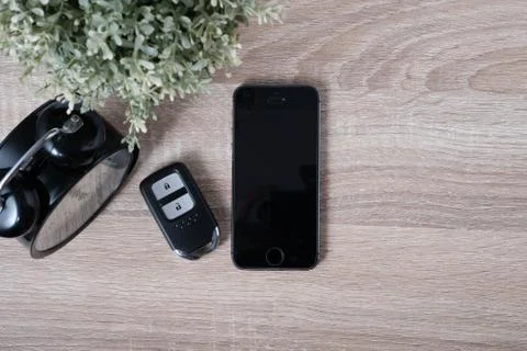 Top view remote keyless with blank screen smartphone Stock Photos