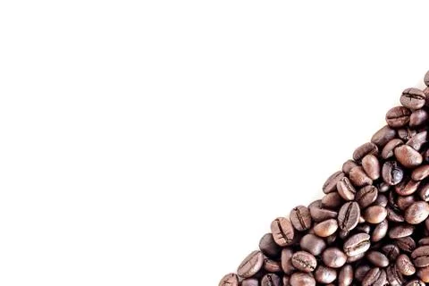 Top view with roasted coffee beans isolated on white table background area fo Fotos de archivo