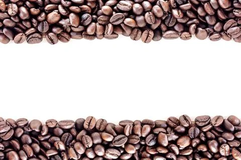 Top view with roasted coffee beans isolated on white table background area fo Fotos de archivo