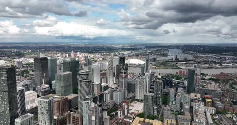 Top view of skylines and cityscape Thames river in background Stock-Footage 201445349