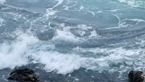 Top view slow motion waves on the reef Stock-Footage 319874321